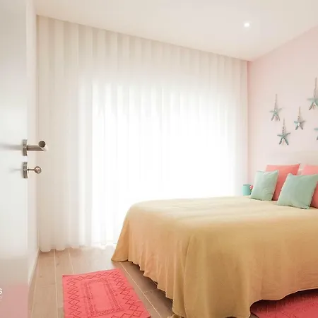 Iris Апартаменты *