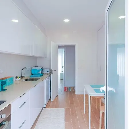 Iris Апартаменты *